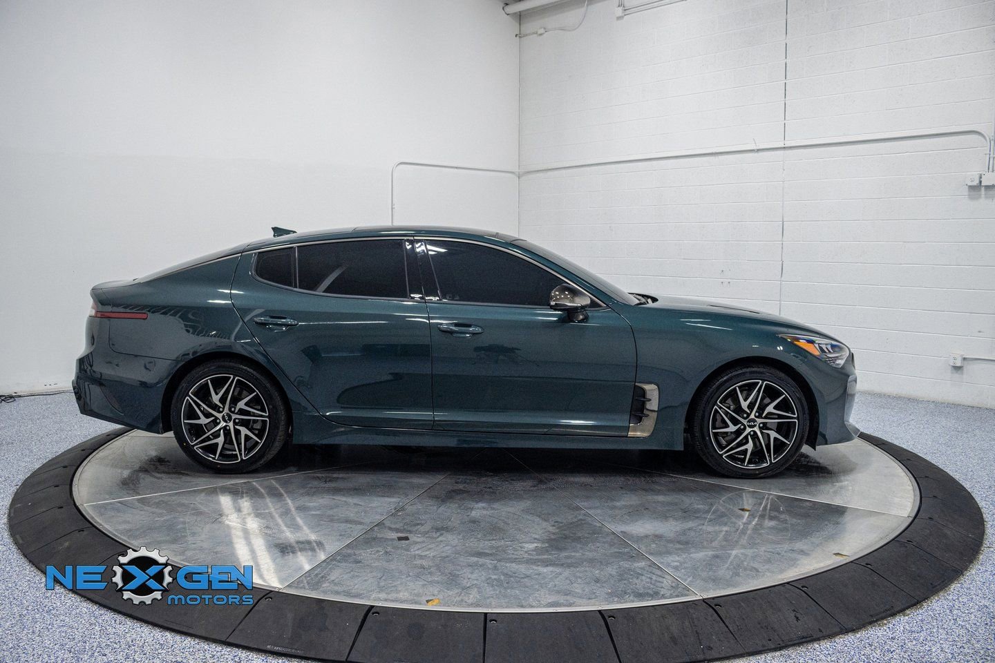 Used 2023 Kia Stinger GT-Line w/ Sun & Sound Package image 8