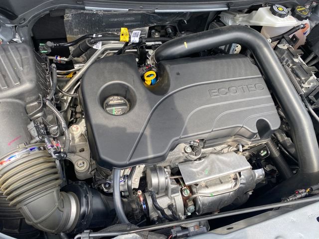 Certified 2026 Chevrolet Equinox LT w/ Convenience Package II FWD image 21
