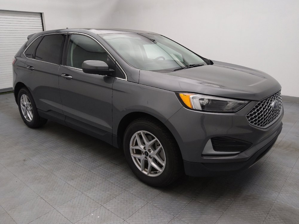 Used 2023 Ford Edge SEL image 11