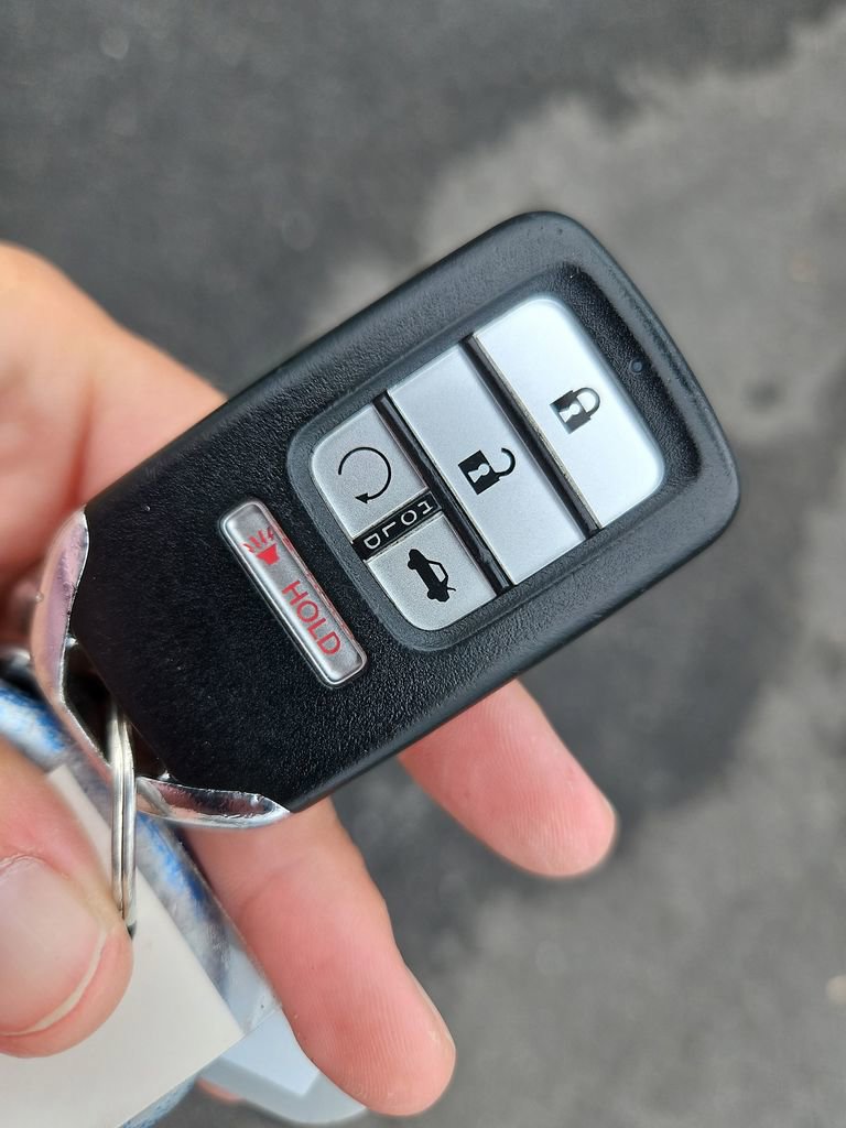 Used 2022 Honda Accord Touring image 39