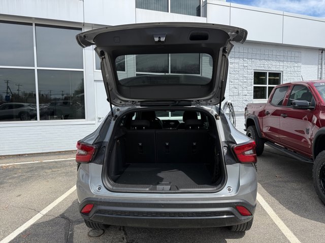 Certified 2024 Chevrolet Trax RS w/ Driver Confidence Package FWD image 25