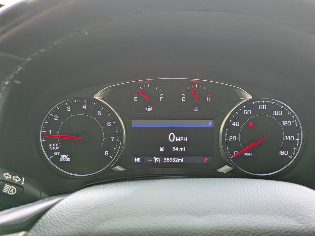 Used 2023 GMC Terrain SLT AWD/4WD image 28