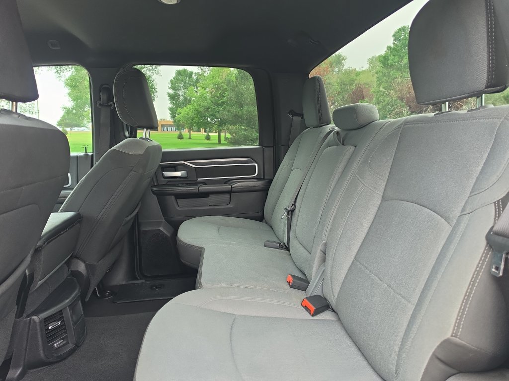 Used 2024 RAM 2500 Big Horn AWD/4WD image 25