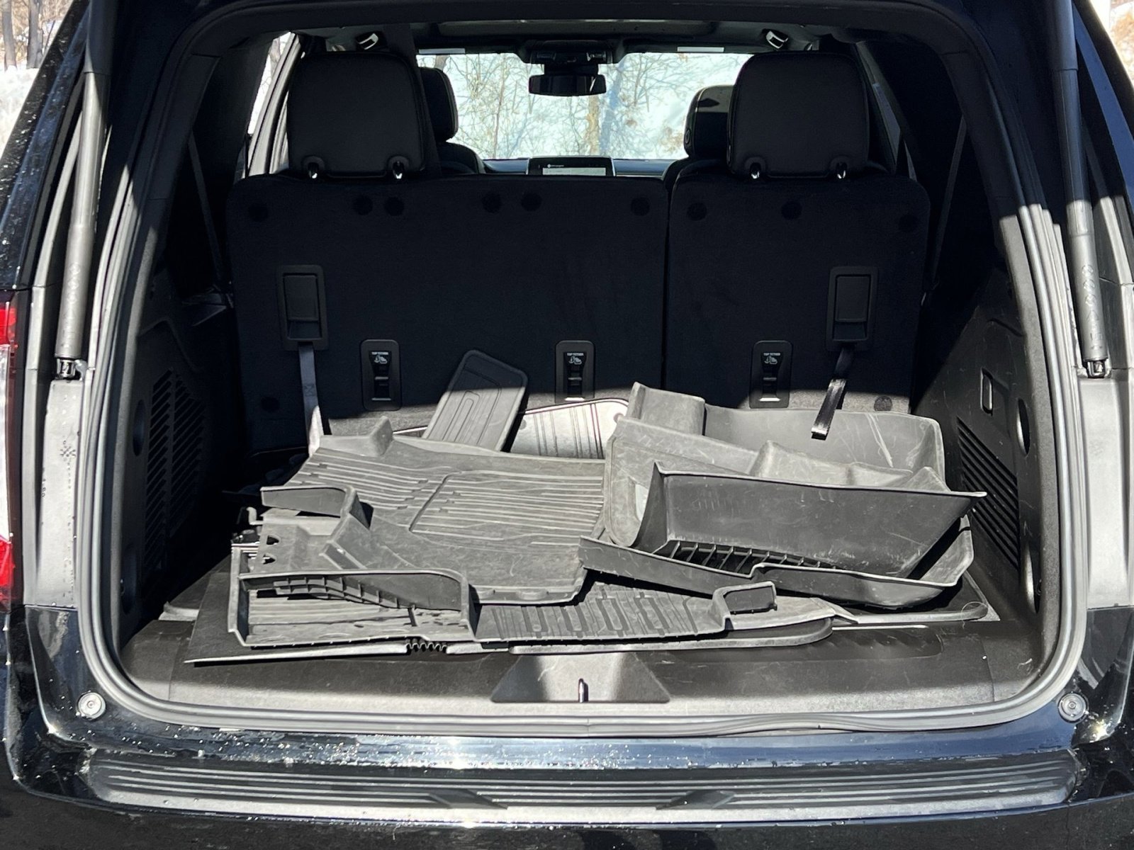 Used 2023 GMC Yukon XL SLT image 25