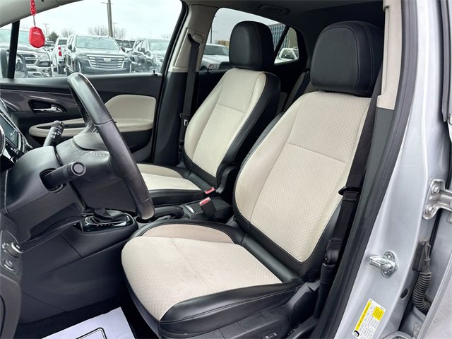 Used 2021 Buick Encore Preferred w/ Safety Package II image 11