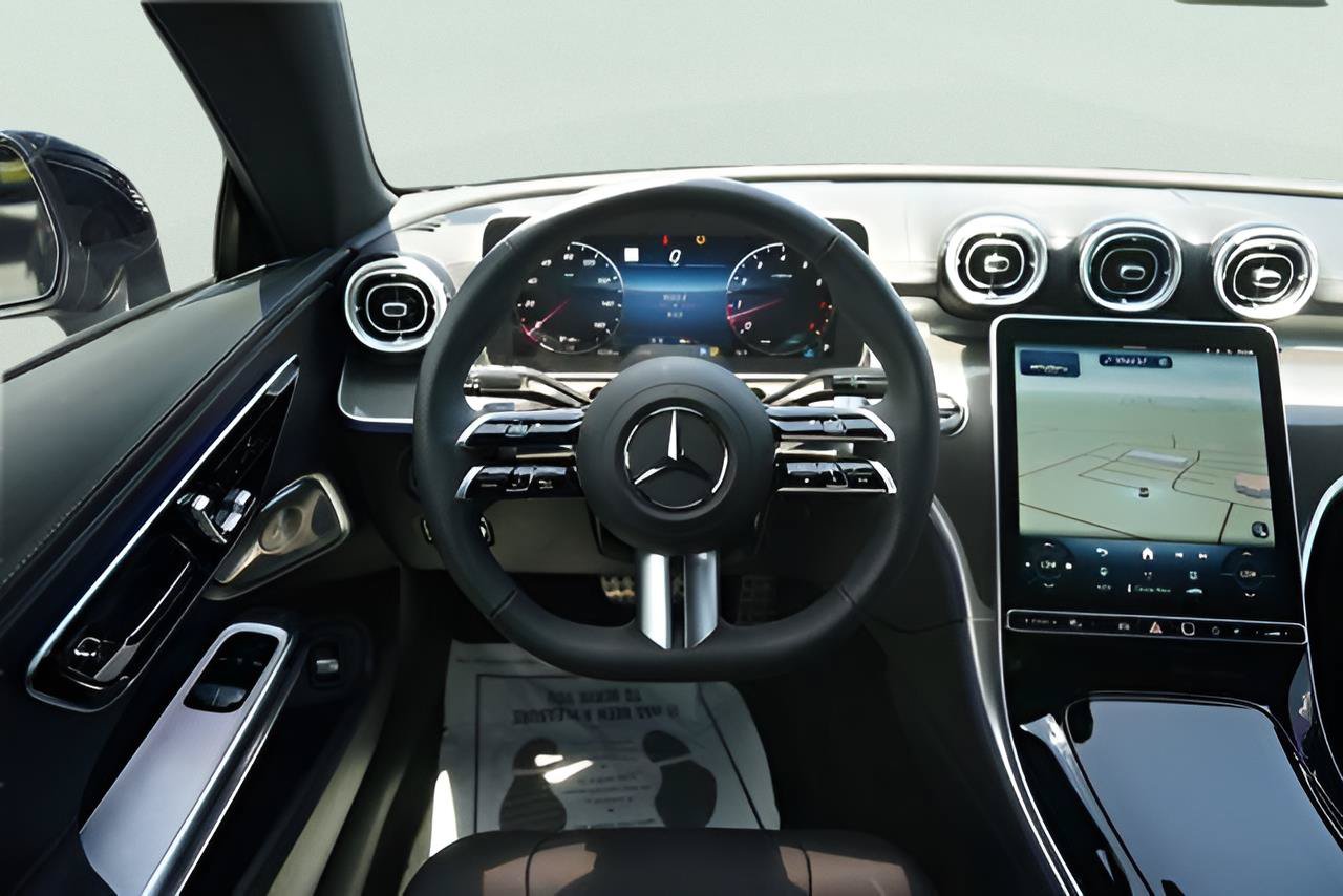 Used 2024 Mercedes-Benz CLE 300 4MATIC Coupe image 18