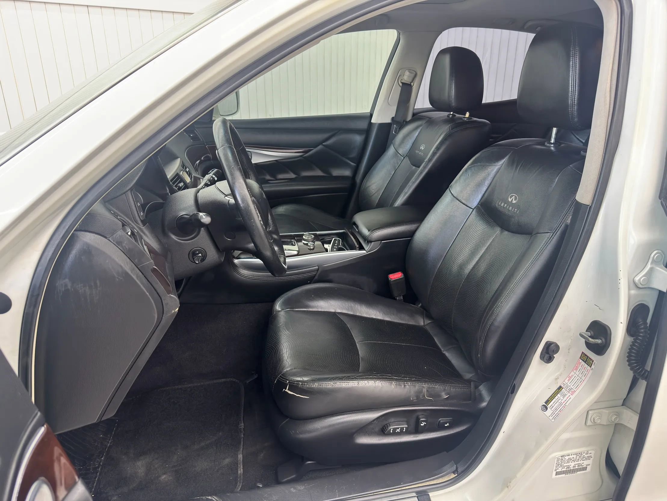 Used 2012 INFINITI M37 w/ Premium Pkg image 18