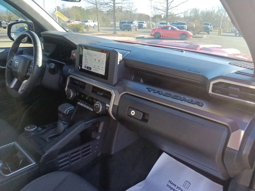 Used 2024 Toyota Tacoma TRD Sport image 32
