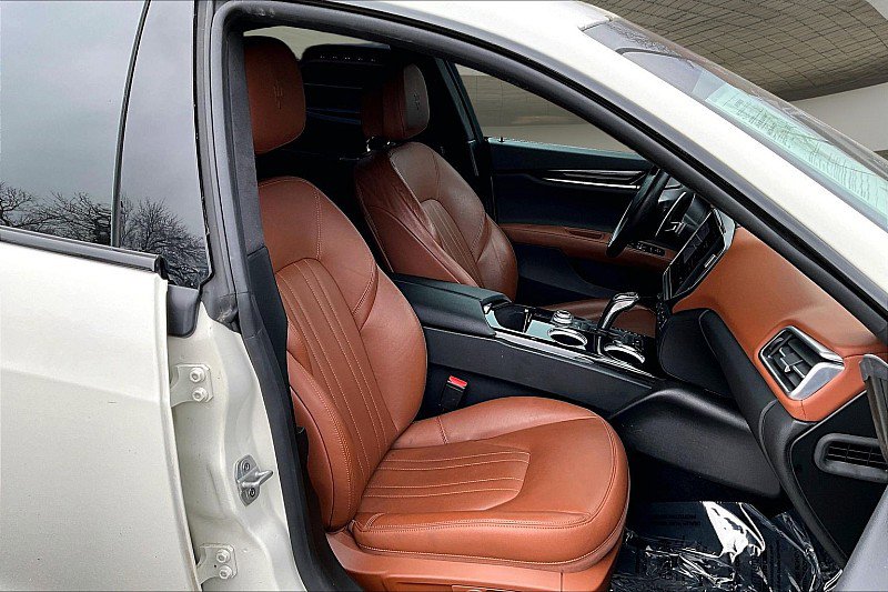 Used 2022 Maserati Ghibli Modena Q4 image 7