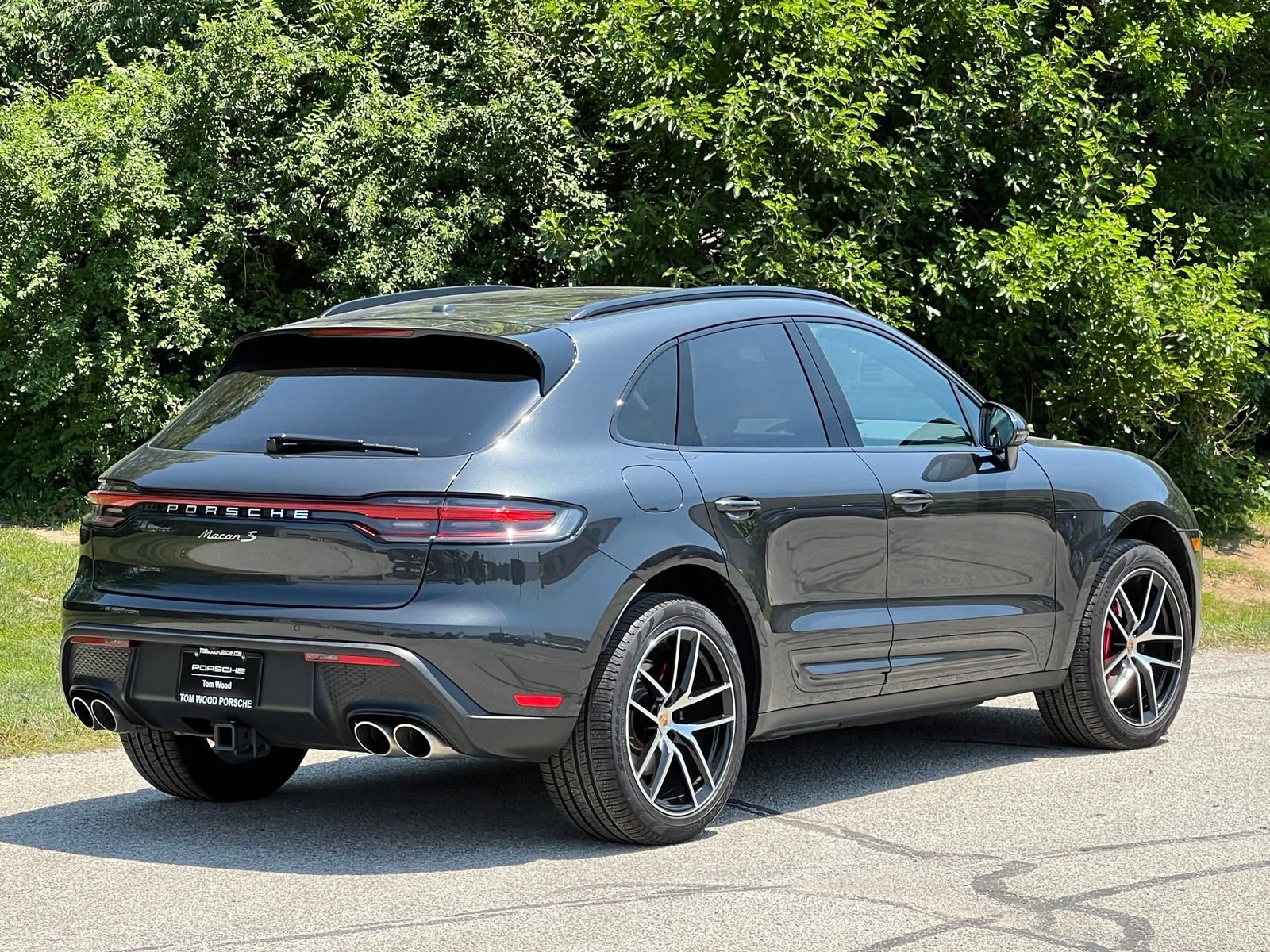 Certified 2025 Porsche Macan S AWD/4WD image 6