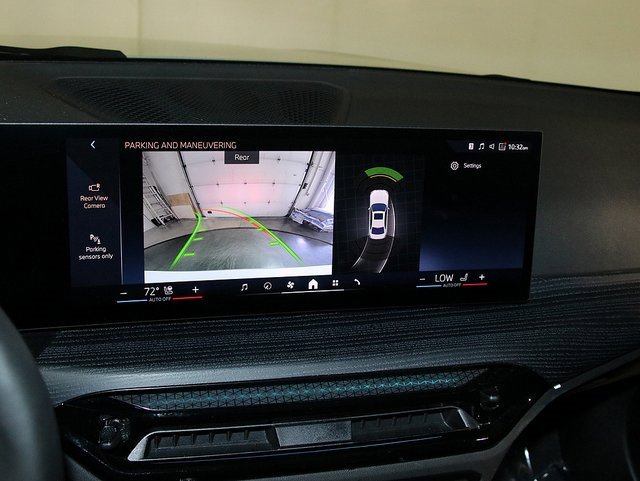 Used 2025 BMW 330i xDrive Sedan image 19