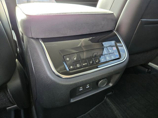 Used 2025 INFINITI QX80 Luxe RWD image 17