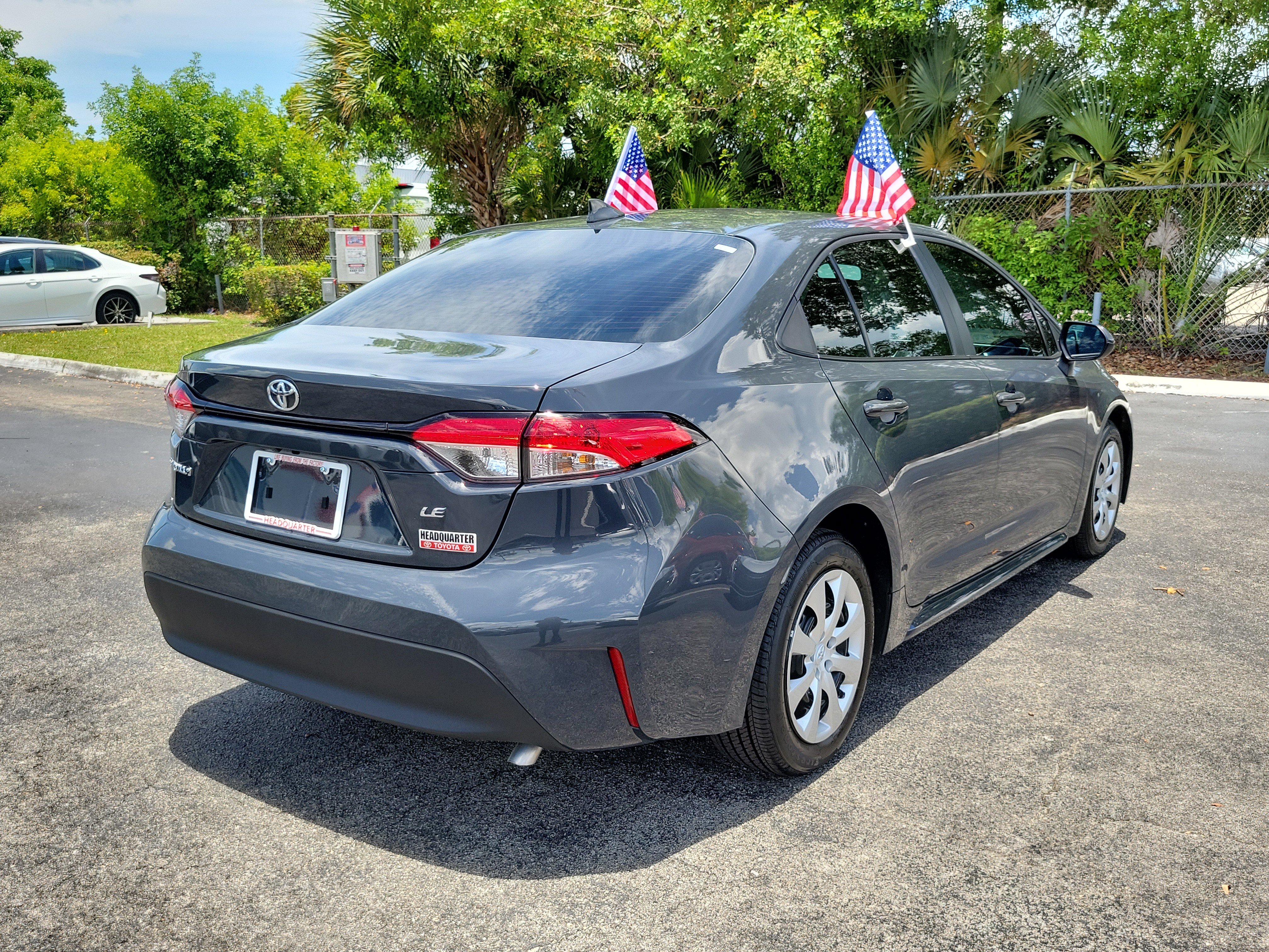 Used 2025 Toyota Corolla LE w/ Convenience Package FWD image 11