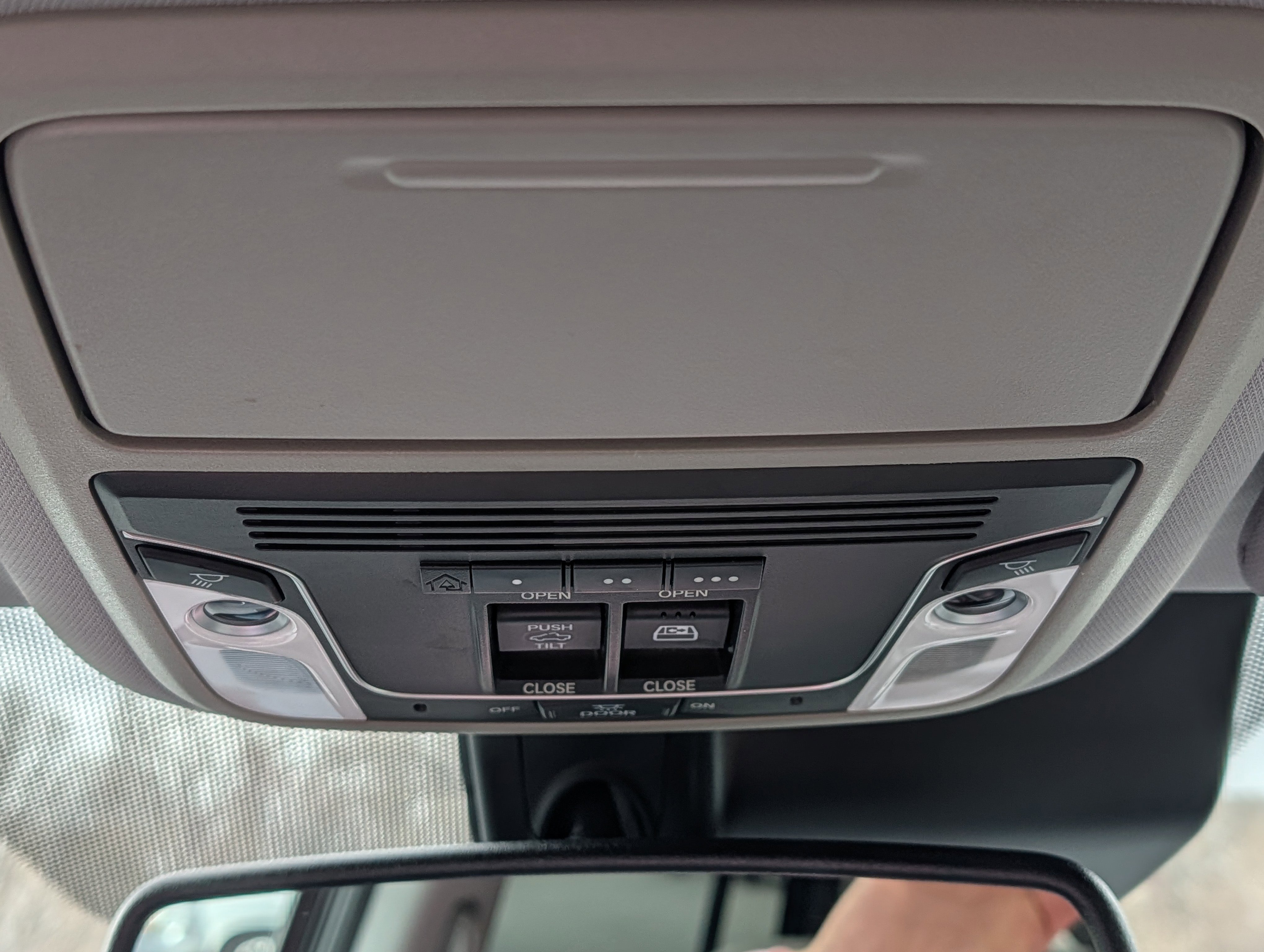 Used 2018 Honda Ridgeline RTL-E image 31