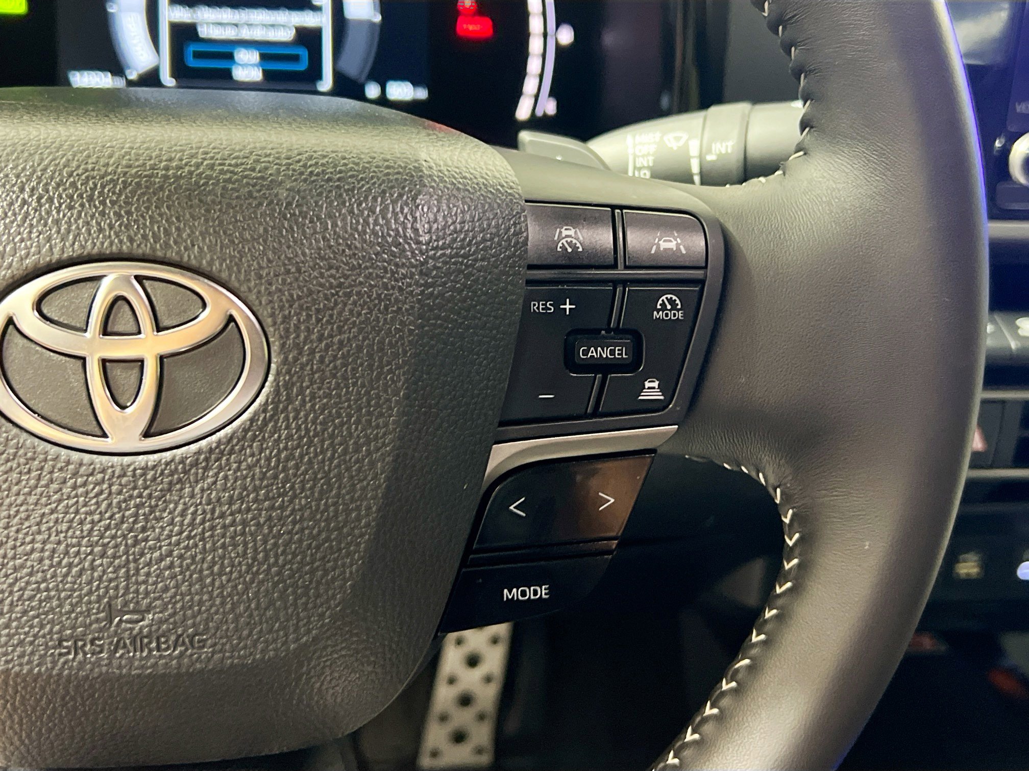 Used 2026 Toyota Camry SE FWD image 19
