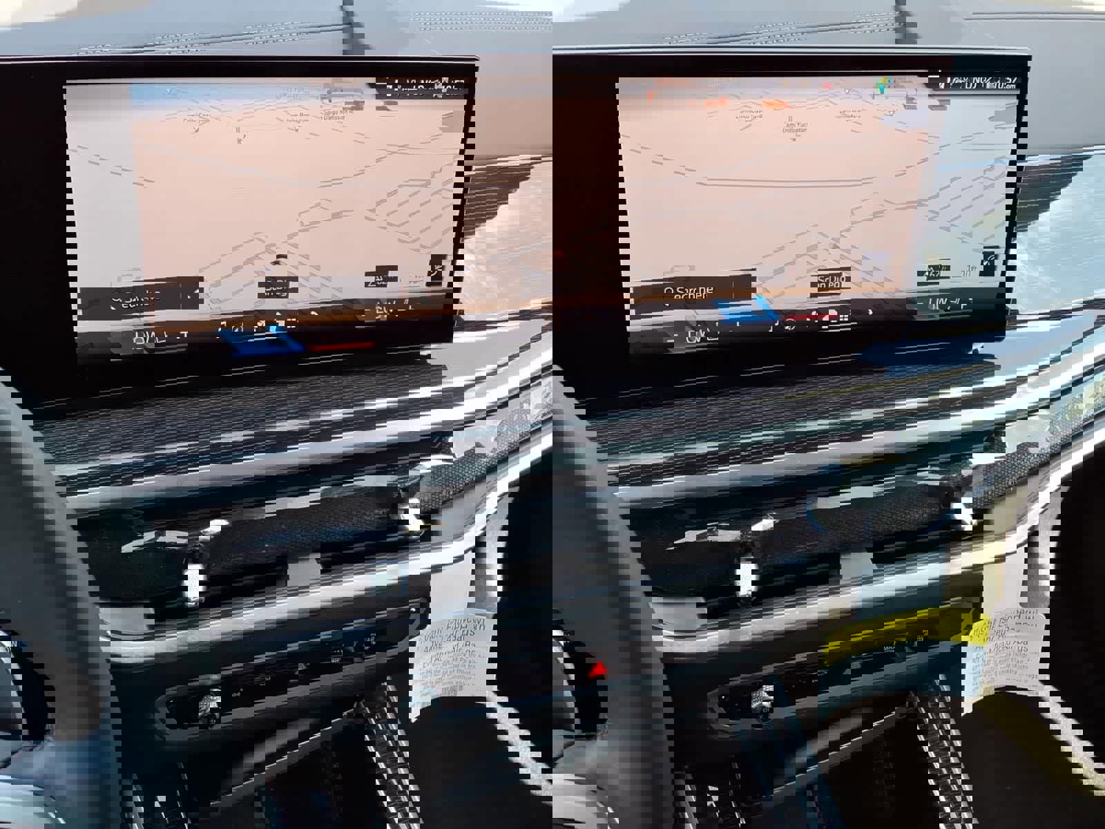 Used 2025 BMW X5 xDrive50e w/ M Sport Package image 21