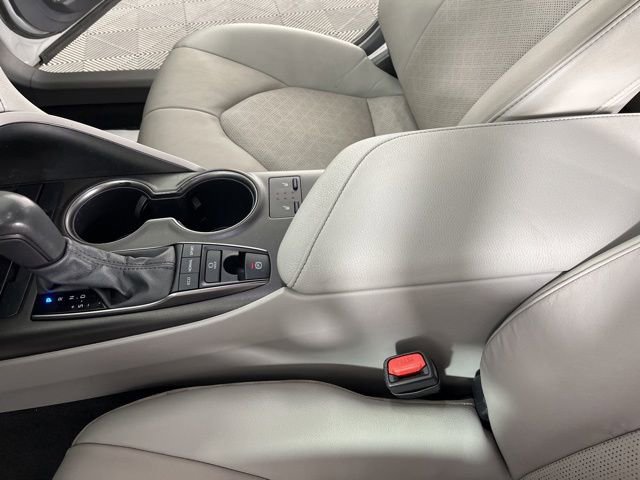 Used 2023 Toyota Camry XSE image 29