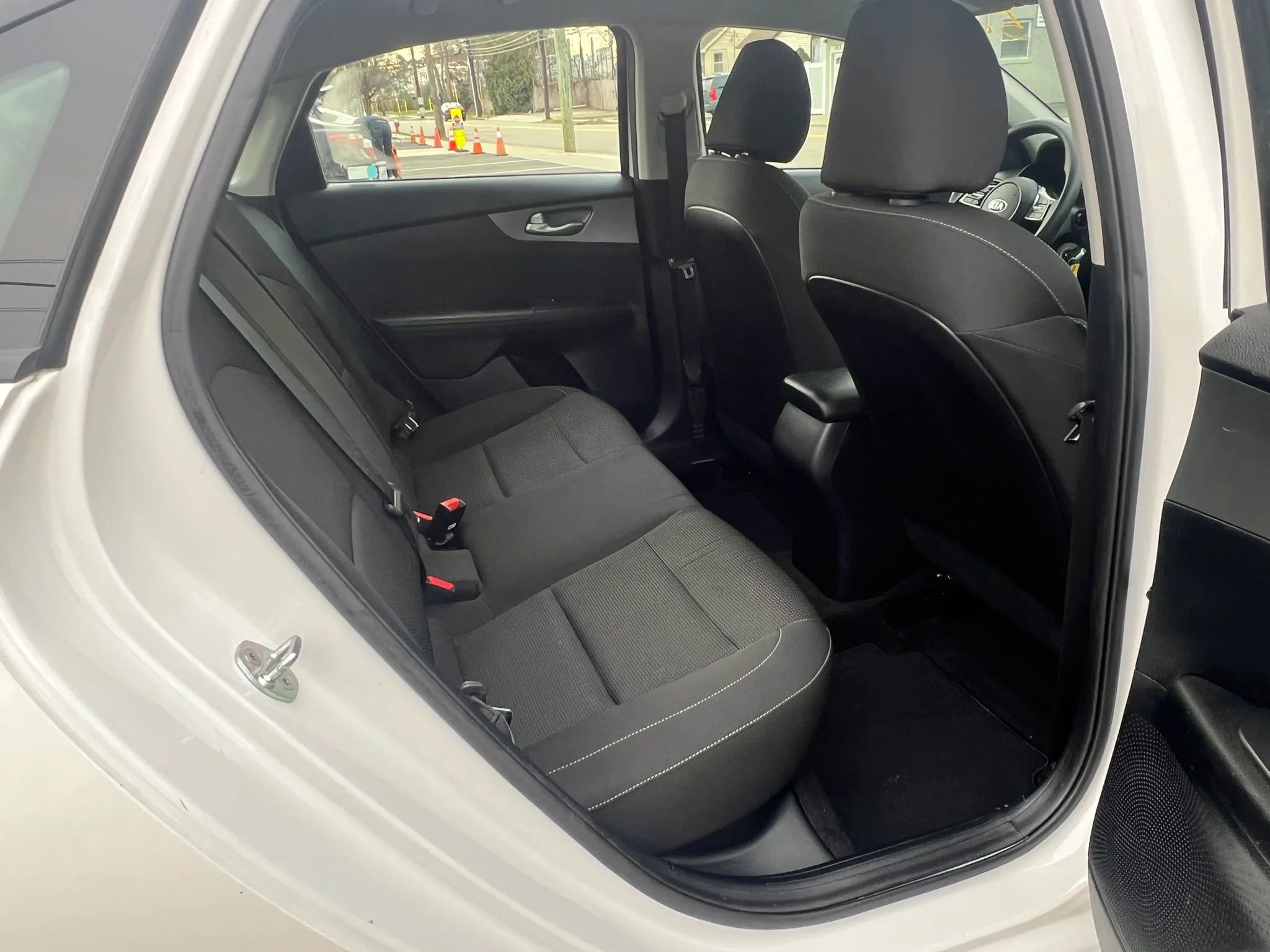 Used 2019 Kia Forte LXS FWD image 28