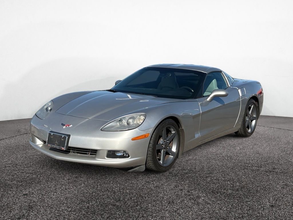 Used 2007 Chevrolet Corvette Coupe w/ Performance Package image 1