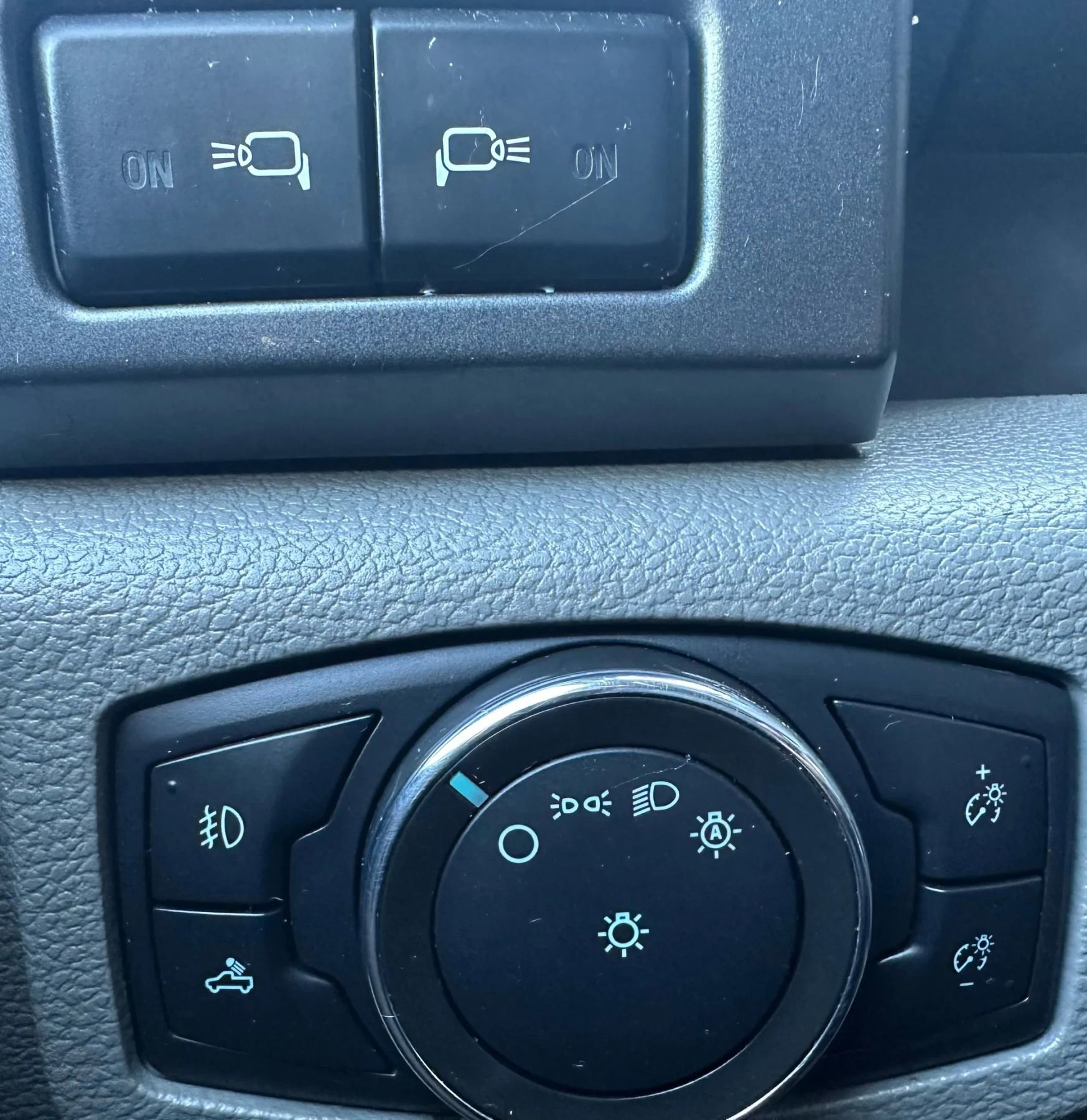 Used 2022 Ford F350 XLT w/ XLT Premium Package image 26