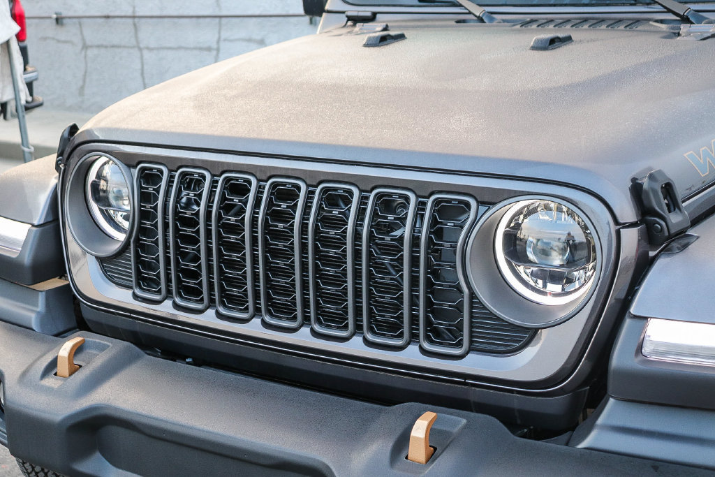 New 2026 Jeep Wrangler Unlimited Sport AWD/4WD image 6
