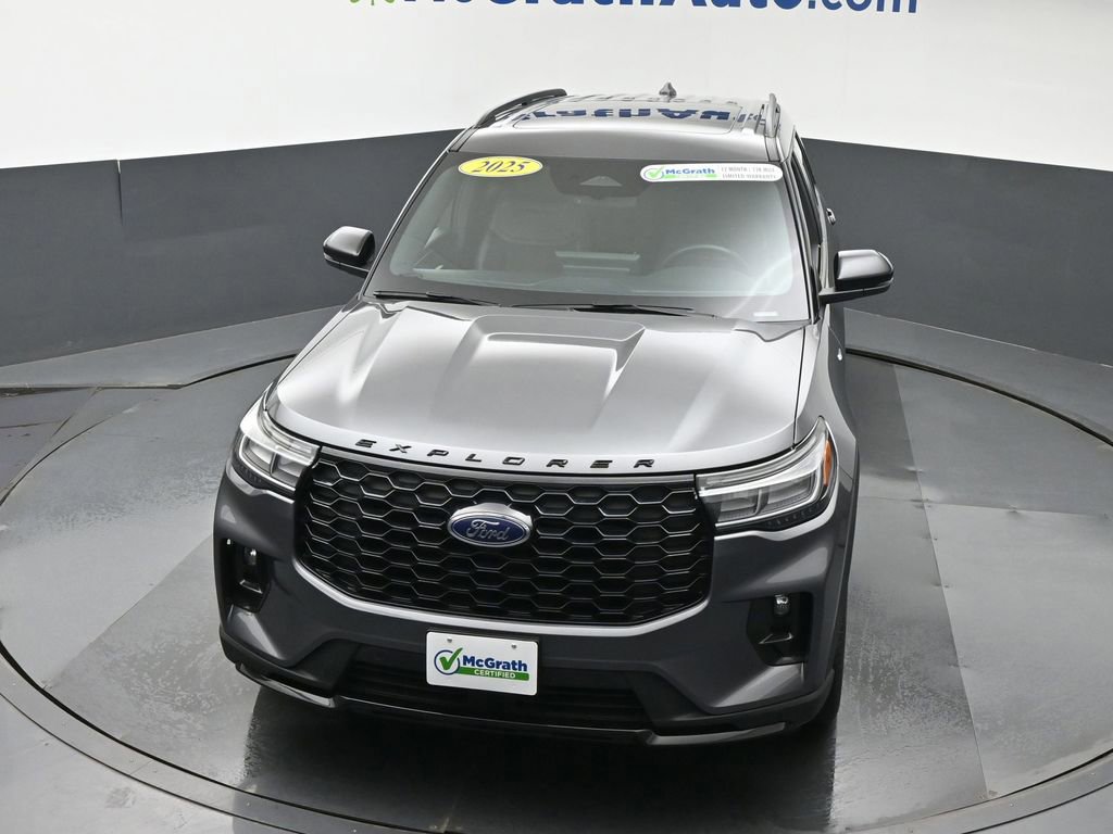 Used 2025 Ford Explorer ST-Line w/ Premium Package AWD/4WD image 27