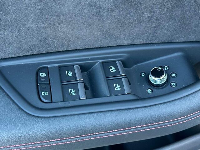 Used 2024 Audi S4 Premium Plus w/ Premium Plus Package image 13