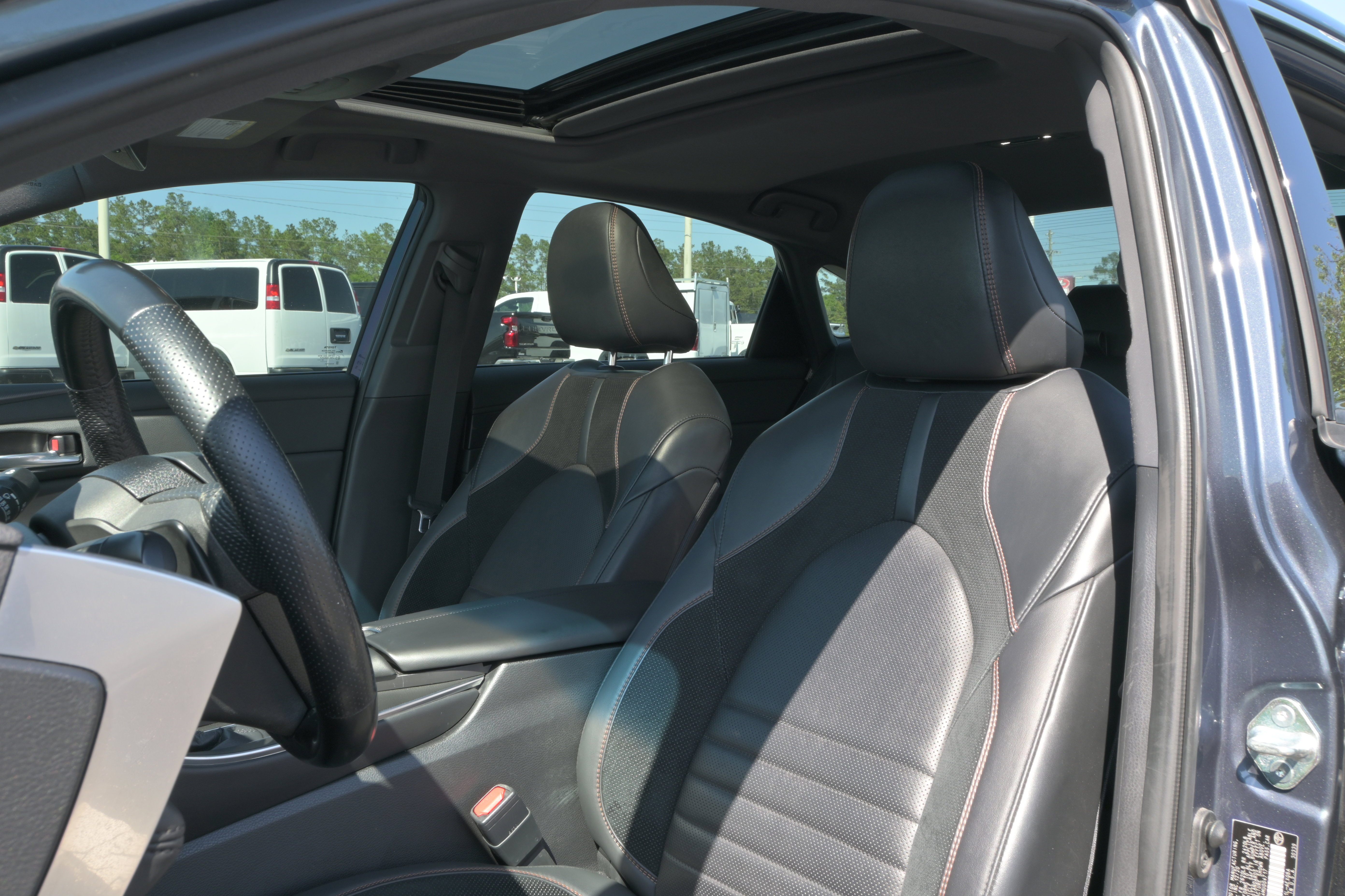 Used 2021 Toyota Avalon XSE FWD image 9