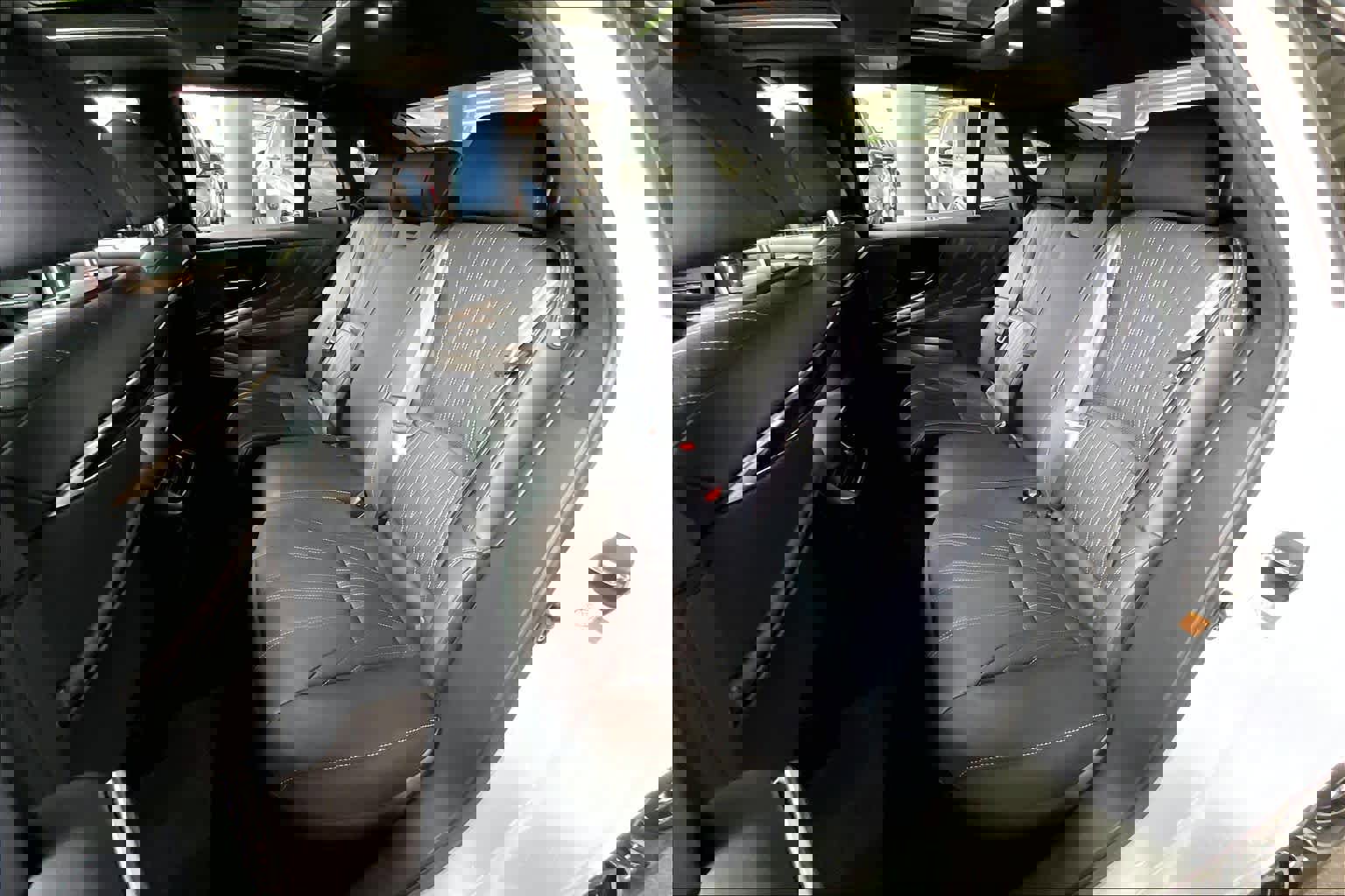 Used 2023 Lexus LS 500 AWD w/ Luxury Package image 19