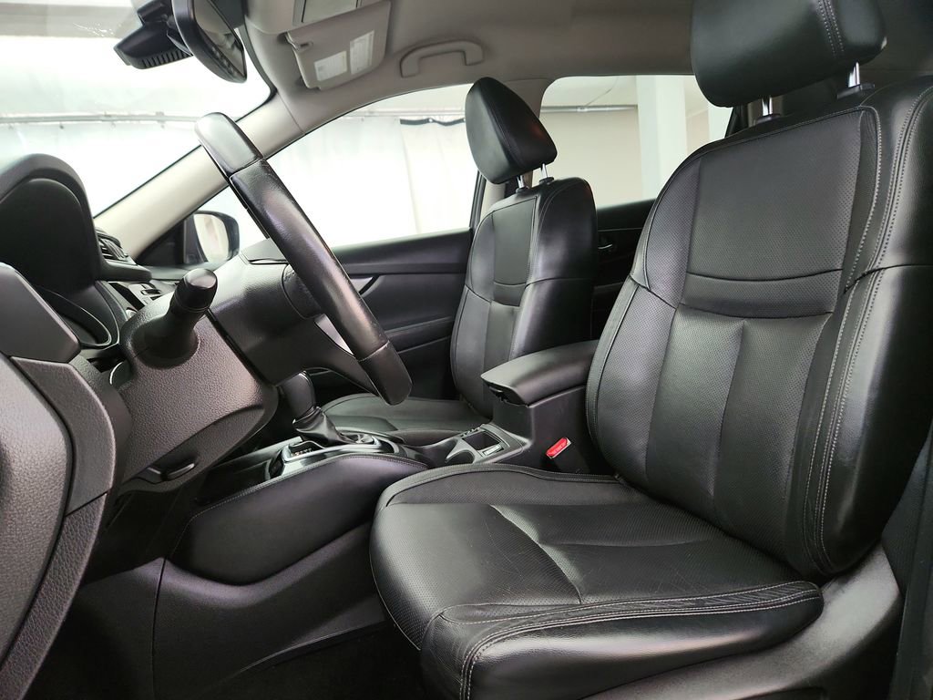 Used 2018 Nissan Rogue SL image 10