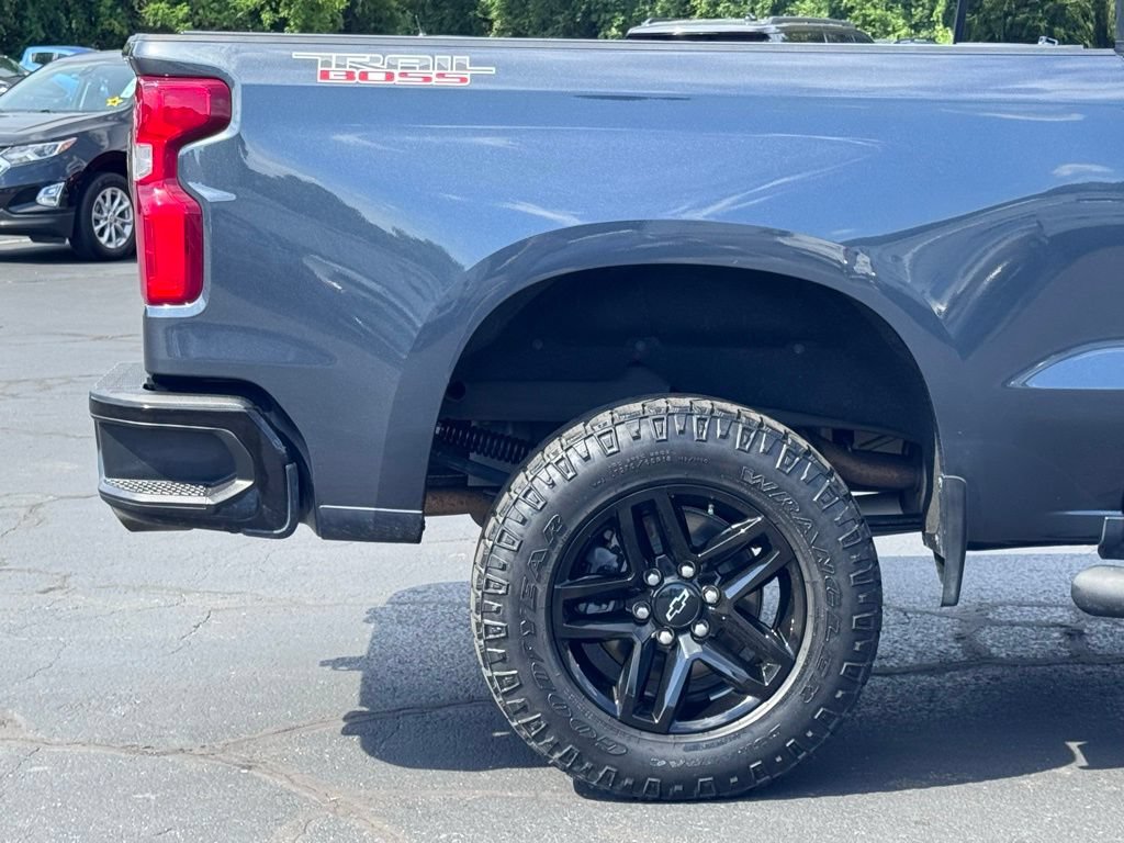 Used 2021 Chevrolet Silverado 1500 LT Trail Boss w/ Bed Protection Package AWD/4WD image 21