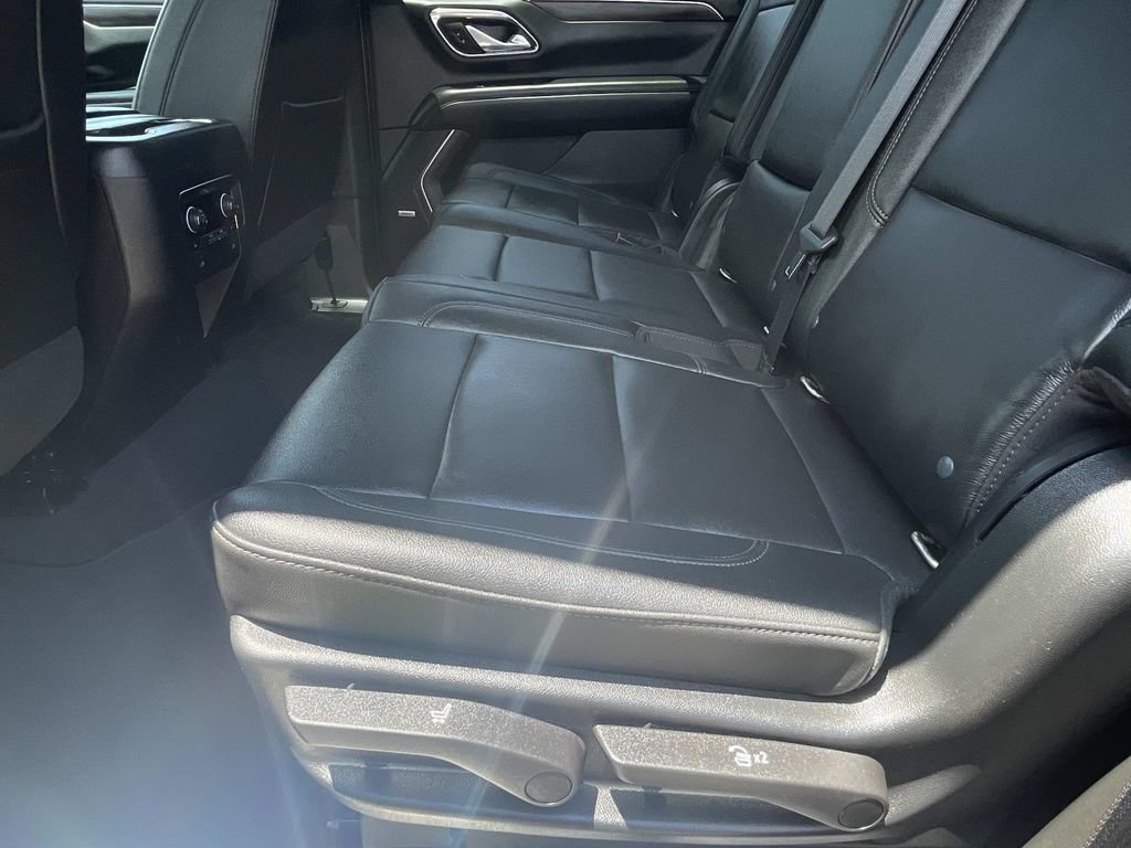 Certified 2022 Chevrolet Tahoe LT w/ Luxury Package AWD/4WD image 12