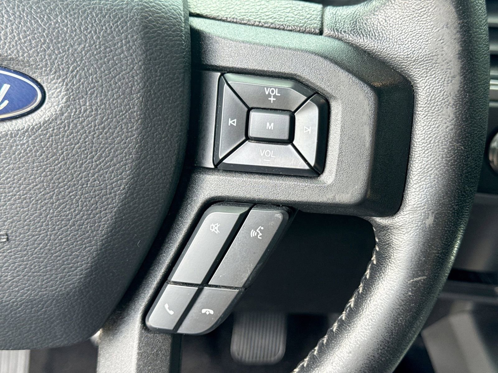 Used 2018 Ford F150 XLT w/ Equipment Group 302A Luxury AWD/4WD image 29