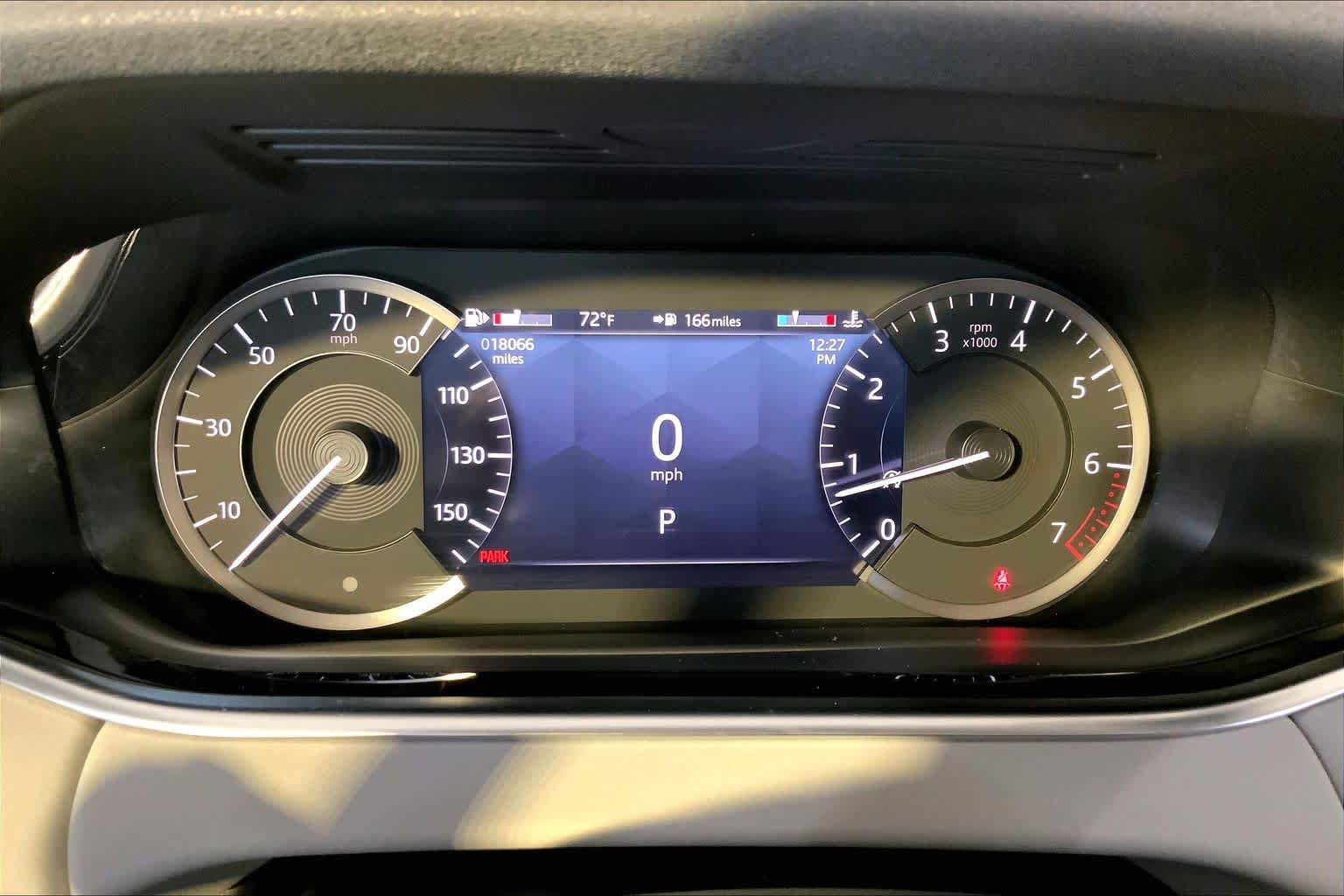 Used 2023 Land Rover Range Rover Evoque SE AWD/4WD image 26