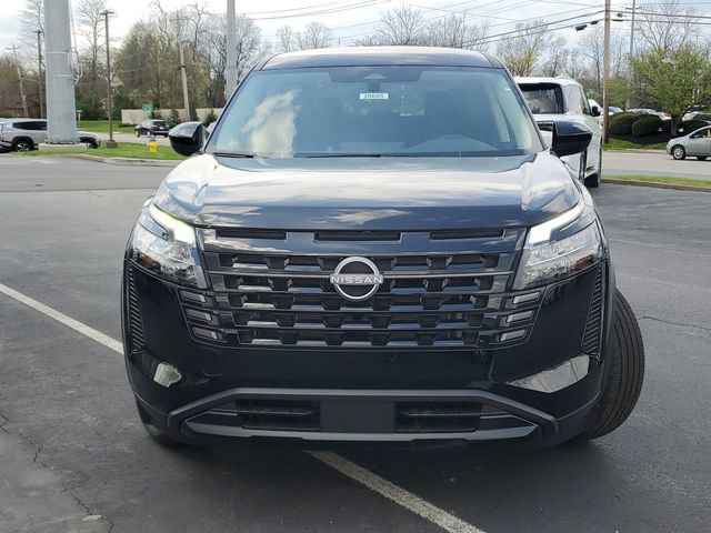 New 2026 Nissan Pathfinder S image 2