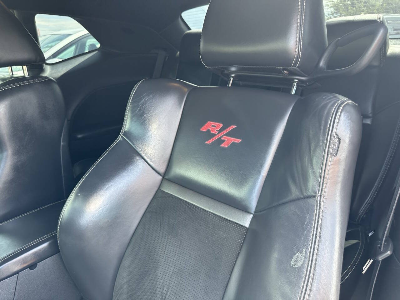 Used 2014 Dodge Challenger R/T RWD image 15