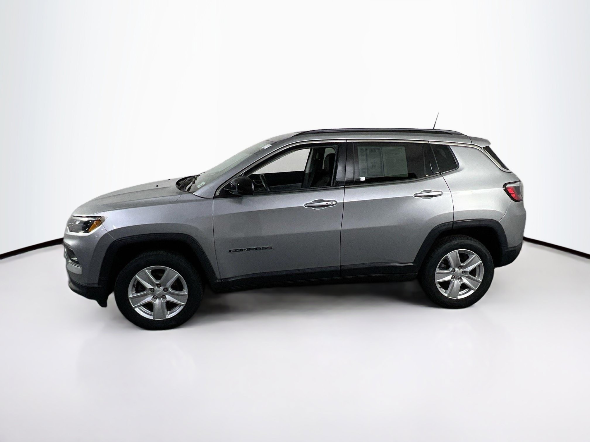 Used 2022 Jeep Compass Latitude w/ Convenience Group AWD/4WD image 8