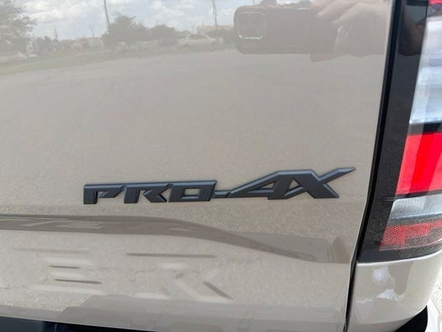 Used 2024 Nissan Frontier PRO-4X w/ Off-Road Protection Package AWD/4WD image 14