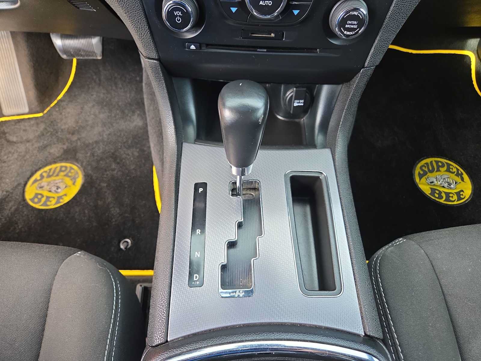 Used 2014 Dodge Charger SRT8 Super Bee w/ Convenience Group II RWD image 25