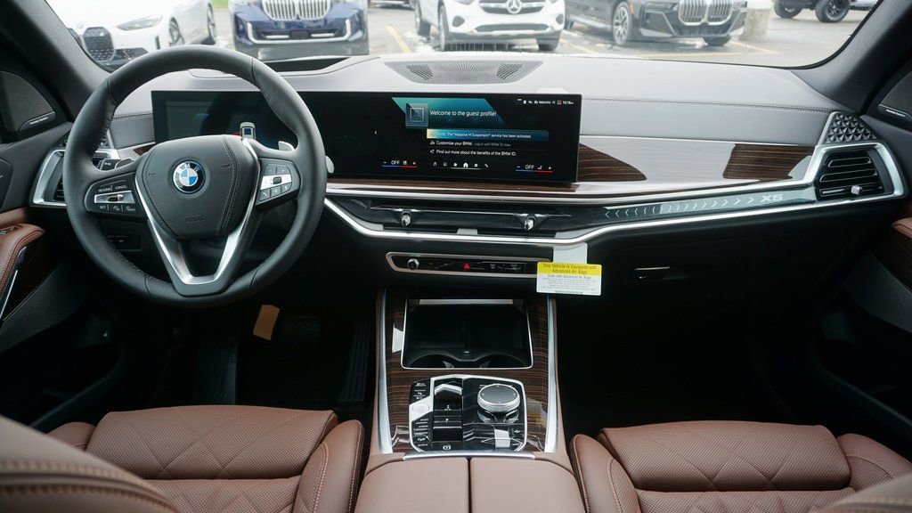 New 2026 BMW X5 xDrive50e AWD/4WD image 13