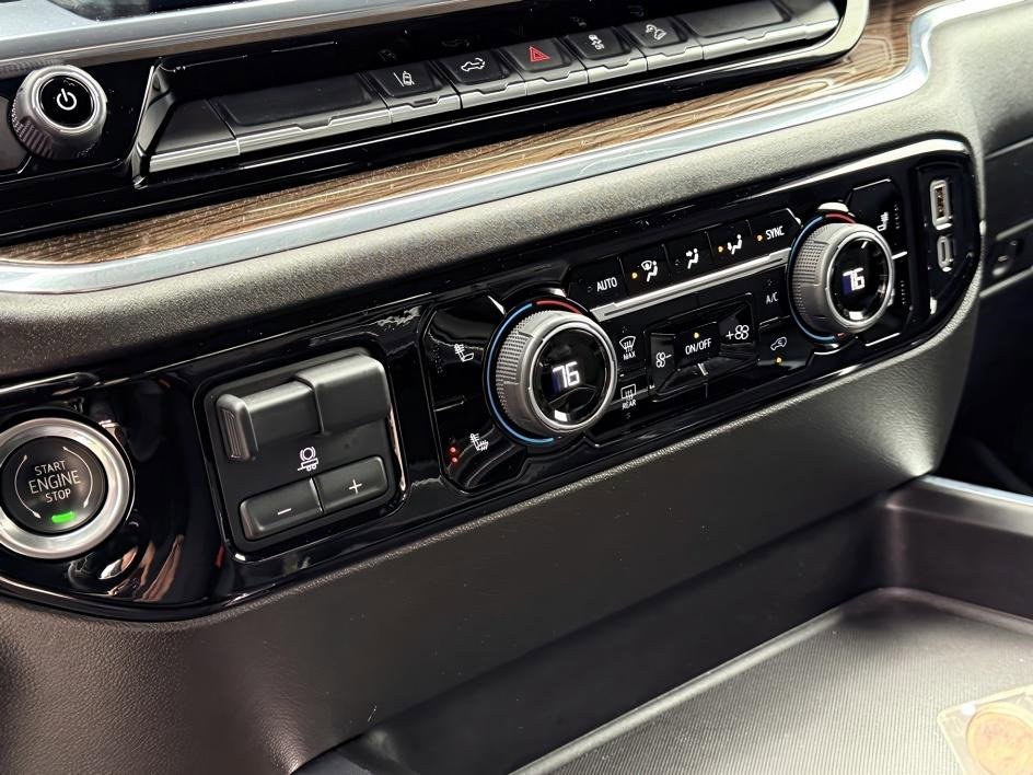 Used 2024 Chevrolet Silverado 2500 LT w/ Convenience Package image 16