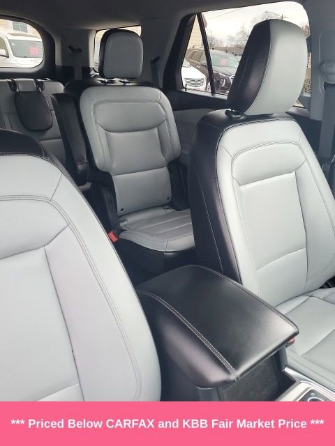 Used 2021 Ford Explorer XLT w/ Equipment Group 202A image 23