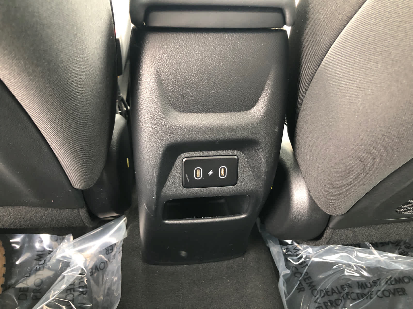 Used 2025 Hyundai Venue SEL FWD image 25
