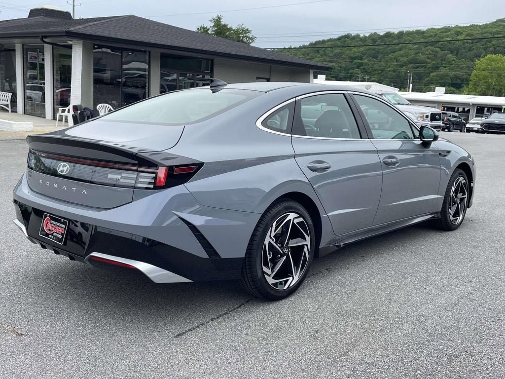 New 2026 Hyundai Sonata SEL image 3