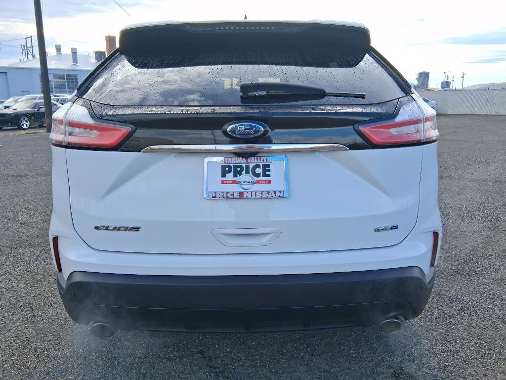 Used 2020 Ford Edge SE image 6