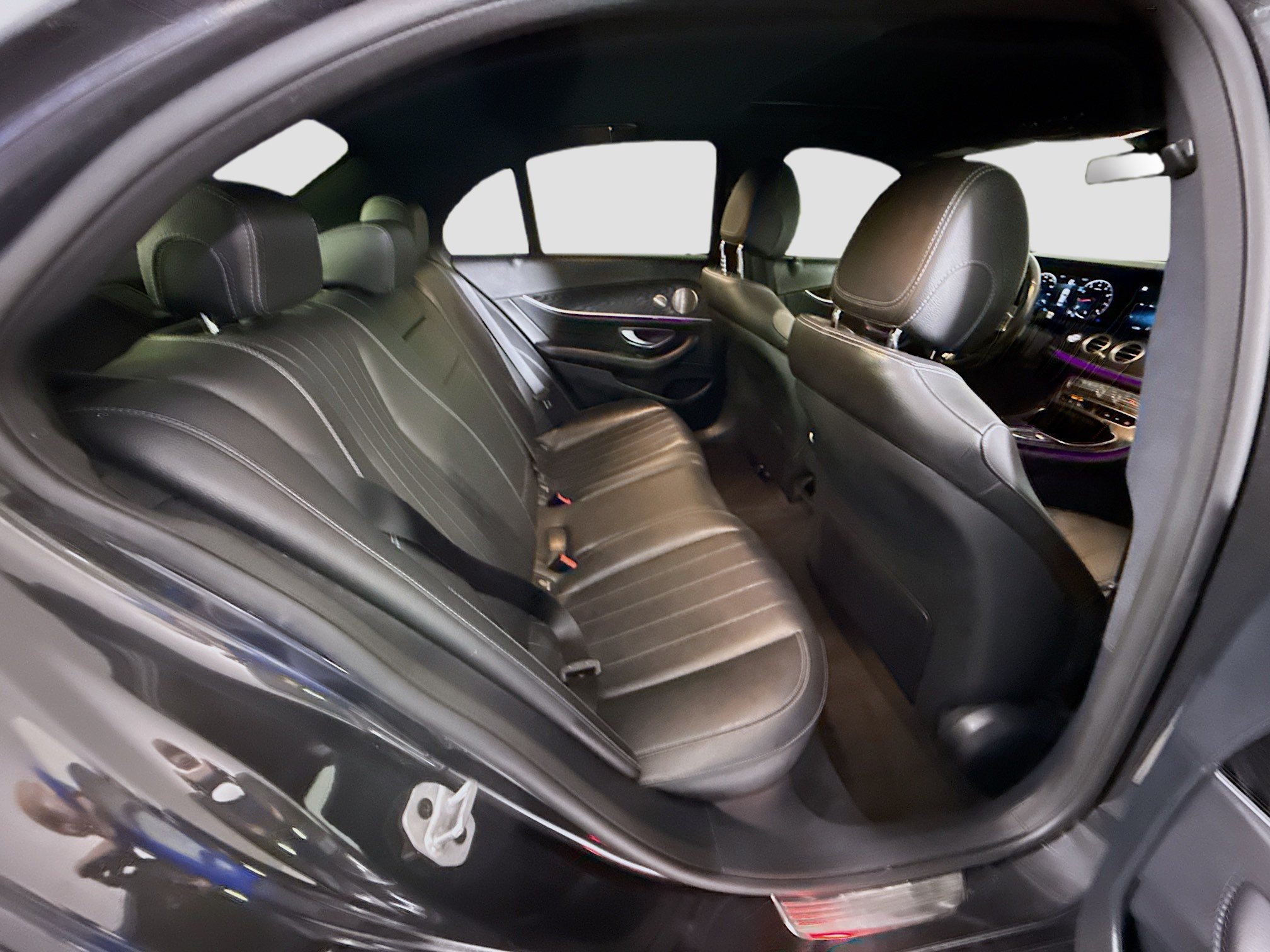 Used 2022 Mercedes-Benz E 350 Sedan w/ AMG Line Exterior image 27