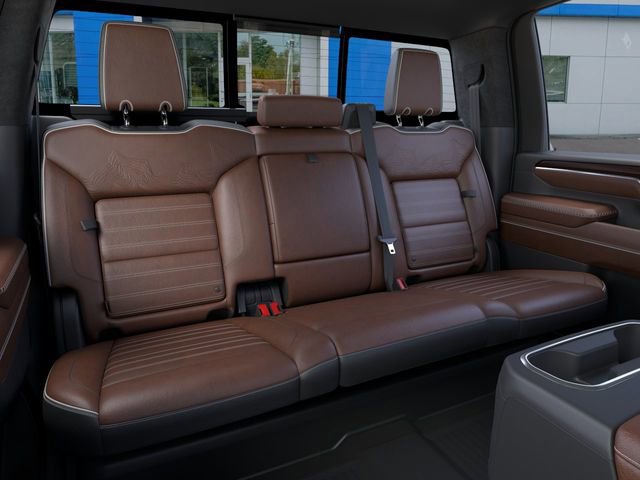 New 2026 GMC Sierra 2500 Denali Ultimate w/ LPO, Black Badging Package image 17