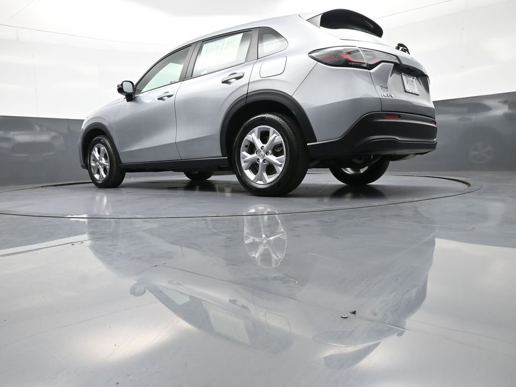 Certified 2024 Honda HR-V LX image 30
