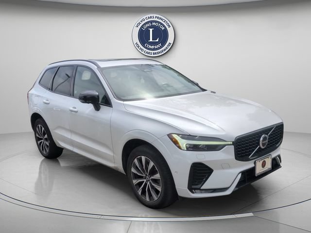 Used 2024 Volvo XC60 B5 Plus AWD/4WD image 13