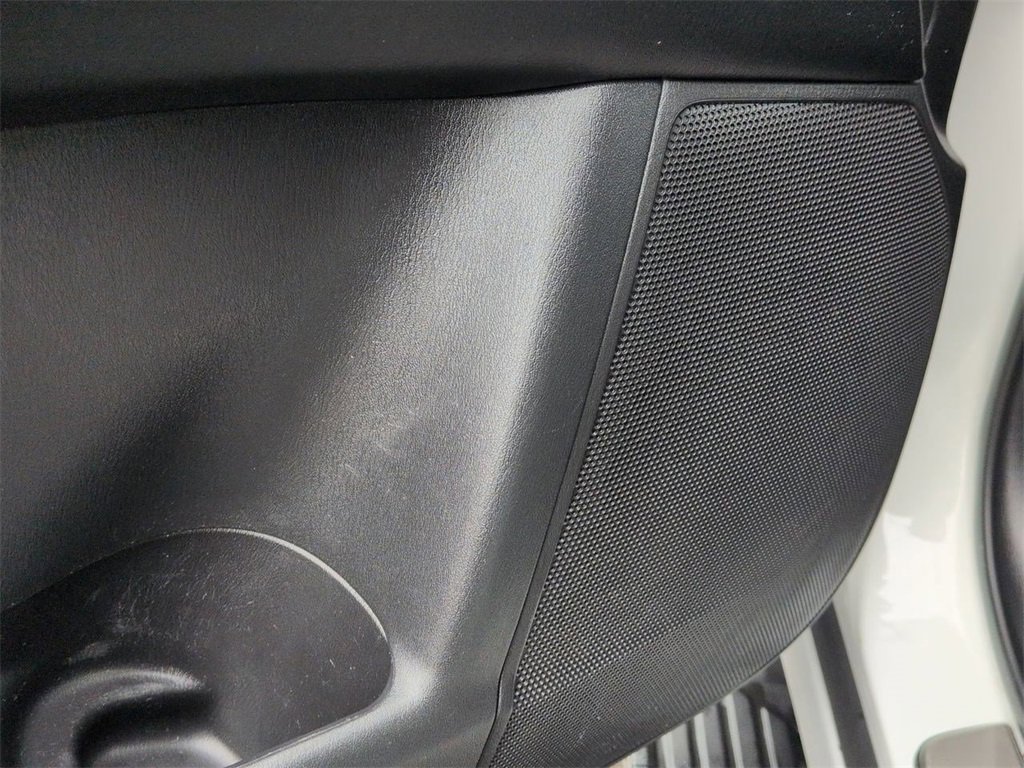 Used 2021 Nissan Armada Platinum image 11